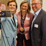 Katja Kipping, Birgitt Pfeiffer, Joachim Schuster machen ein Selfie
